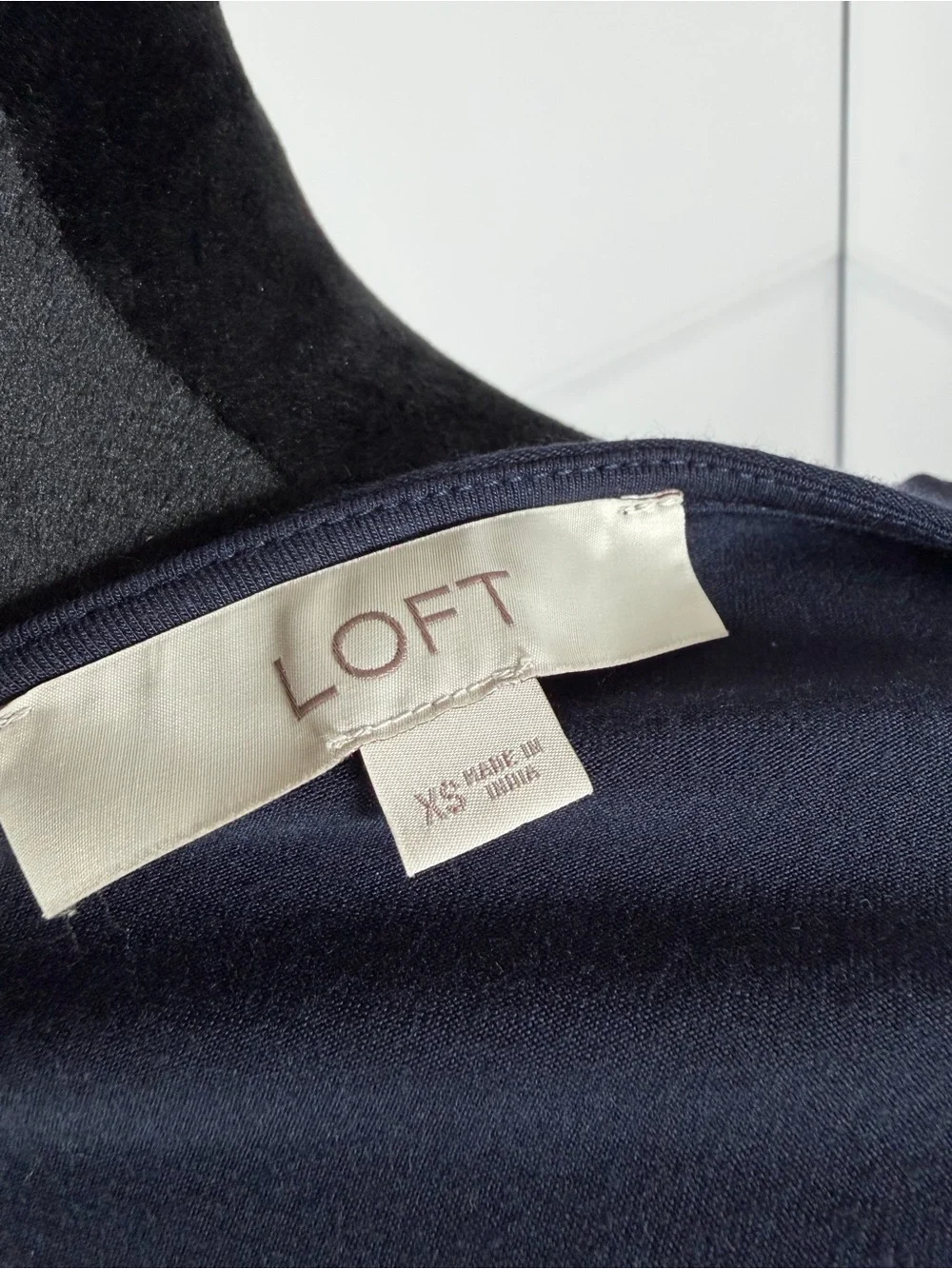 LOFT Navy Embroidered Floral Swing Dress Size XS - Picture 5 of 6
